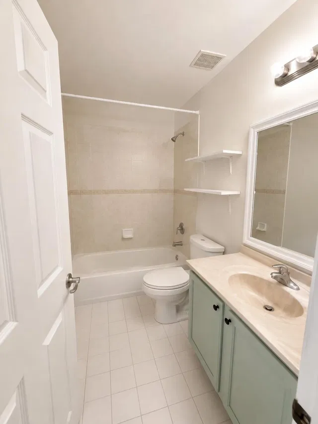 Residence photo 12