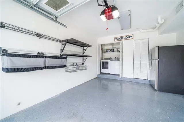  Residence photo 30