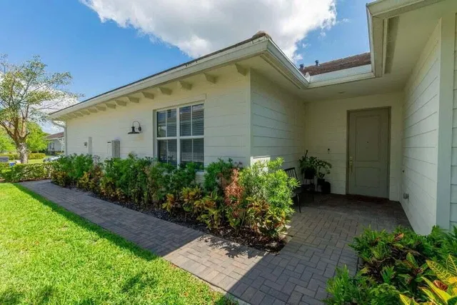 Residence photo 5