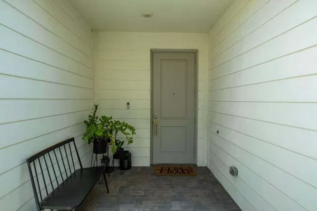 Residence photo 6