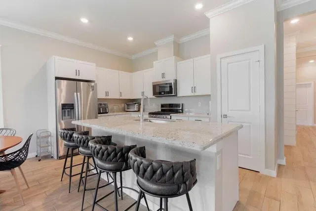 Residence photo 16