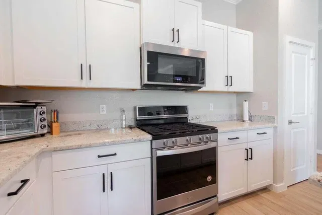 Residence photo 18