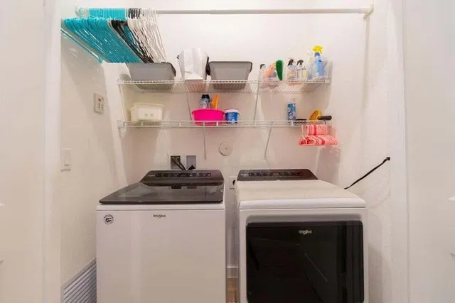 Residence photo 32