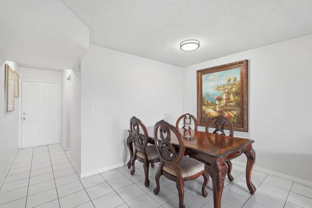 Residence photo 13