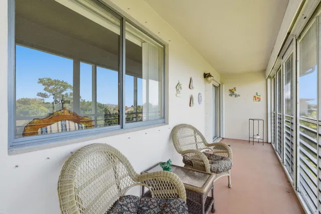 Residence photo 24