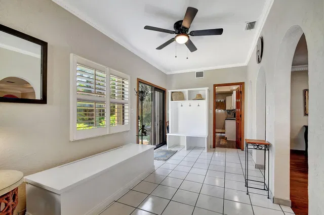  Residence photo 10