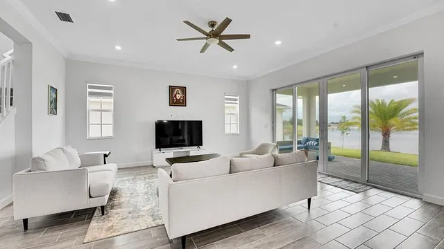 Residence photo 9