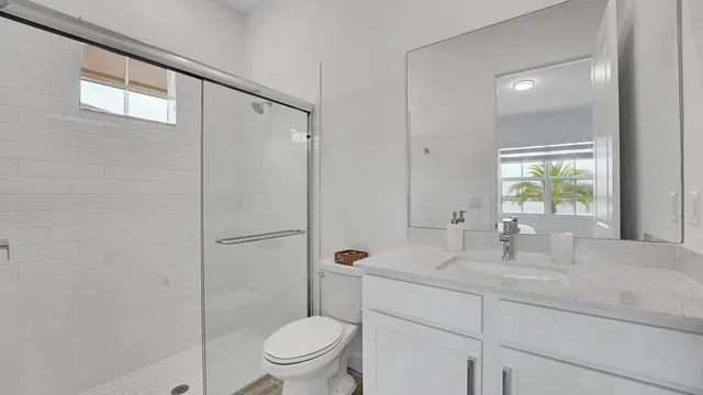 Residence photo 16