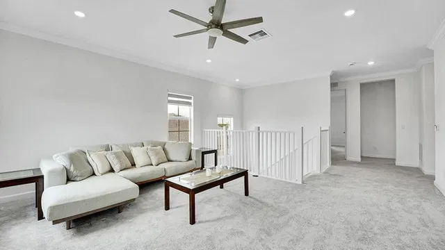 Residence photo 19