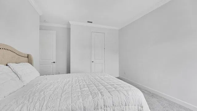 Residence photo 32