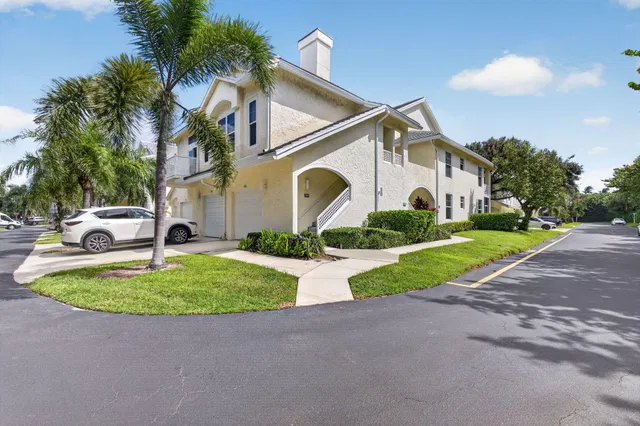 Residence photo 2
