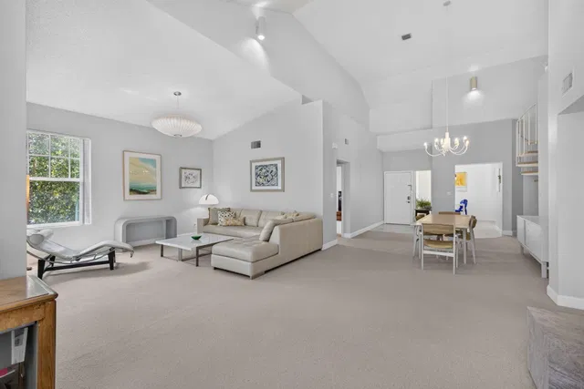 Residence photo 20