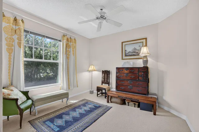 Residence photo 29