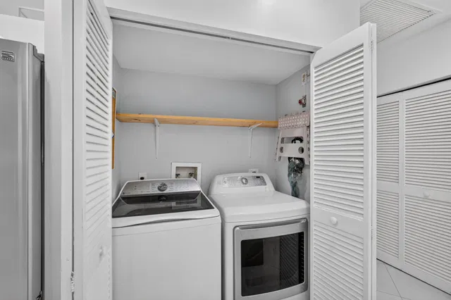 Residence photo 33