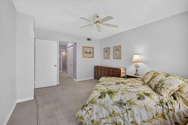 Residence photo 36