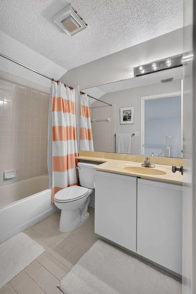 Residence photo 49