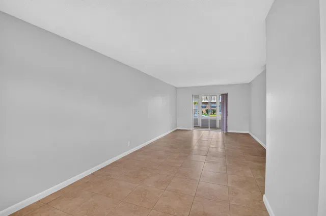 Unit 104 photo 3