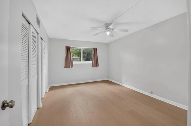 Unit 104 photo 10