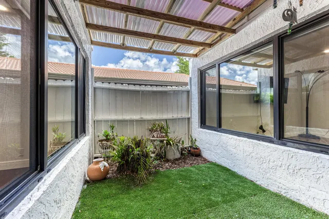Residence photo 10