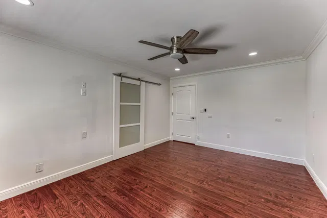 Residence photo 18