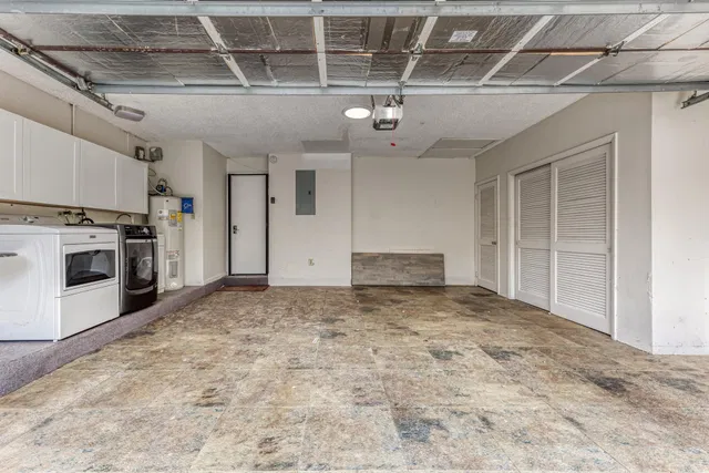 Residence photo 29
