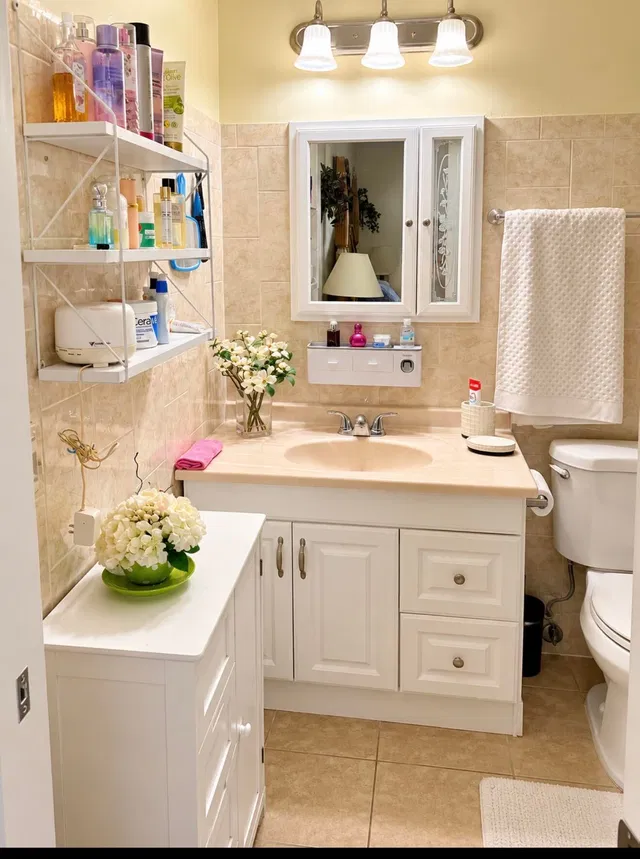 Unit 149 photo 11