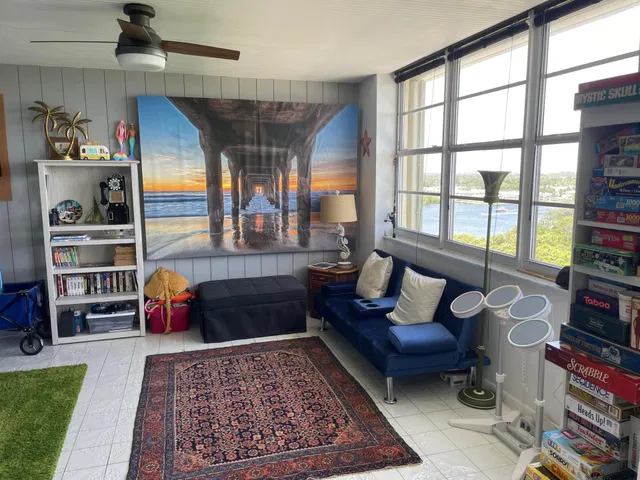 Unit 1204E photo 17