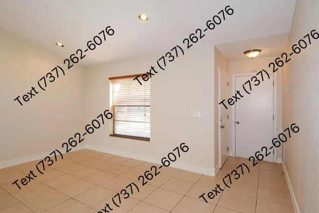 Residence photo 2