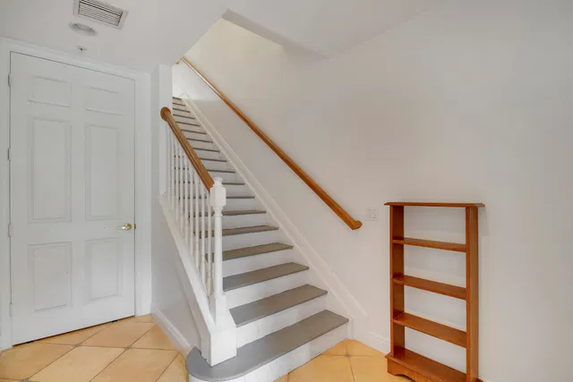  Residence photo 11