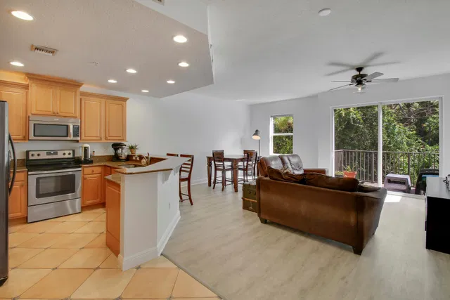  Residence photo 18