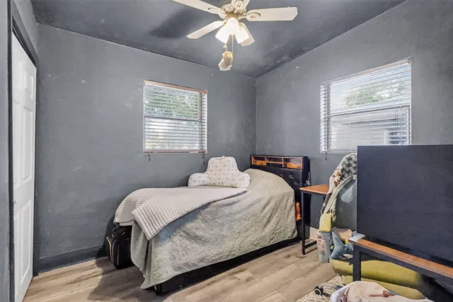  Residence photo 15
