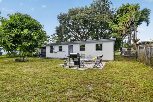  Residence photo 23