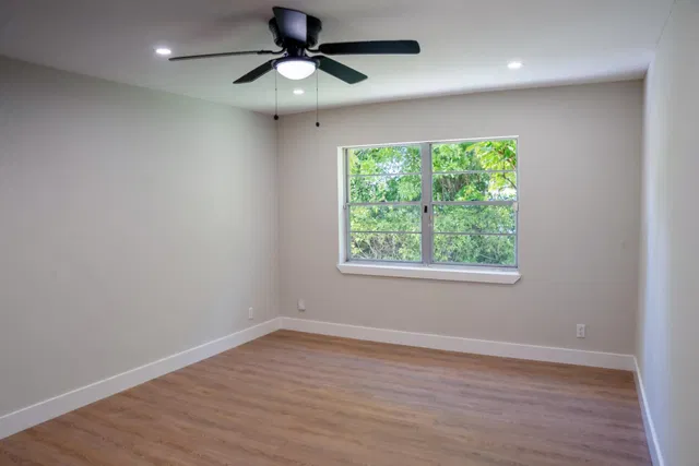  Residence photo 15