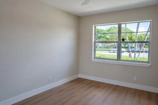  Residence photo 18
