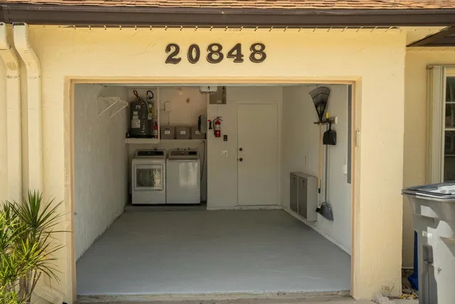  Residence photo 21