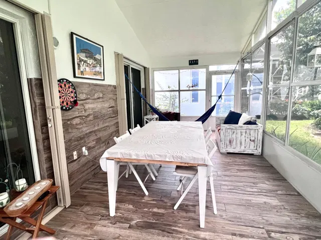  Residence photo 18