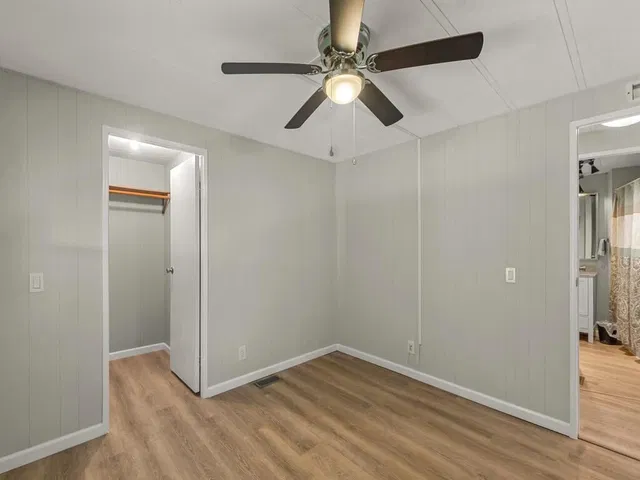  Unit 65 photo 32