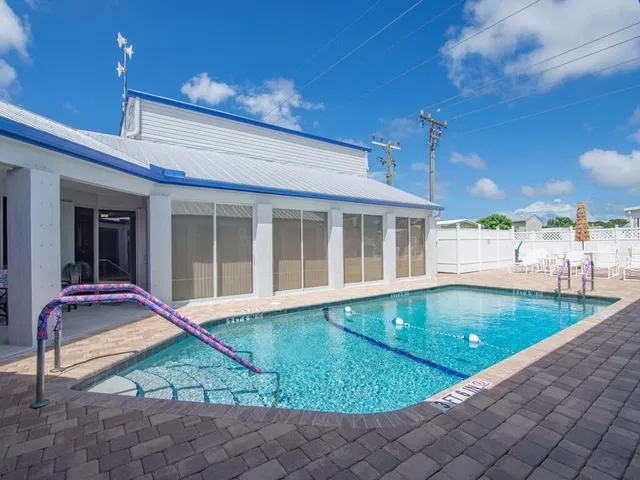  Unit 65 photo 40