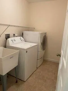 Residence photo 4