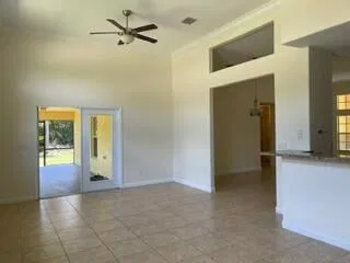 Residence photo 10