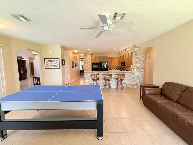 Residence photo 17