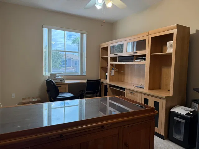 Residence photo 32