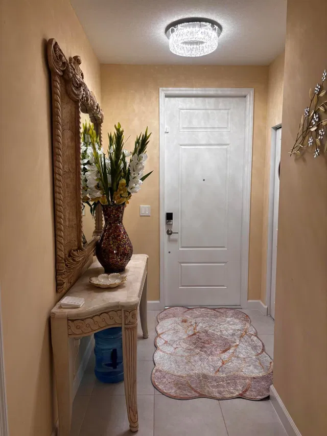 Residence photo 9