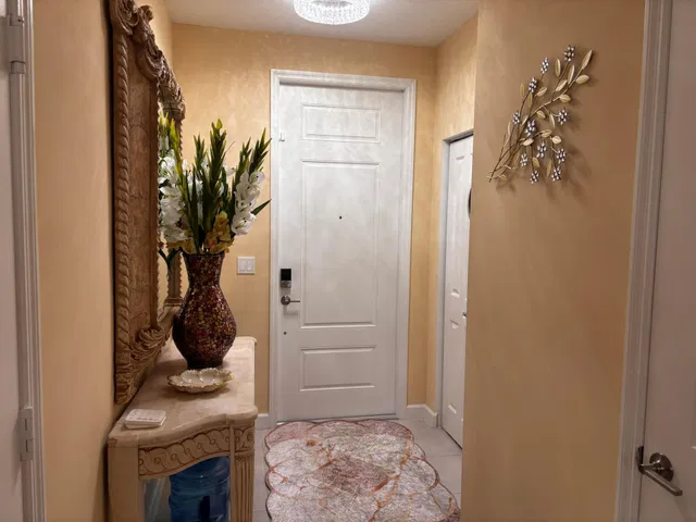 Residence photo 10