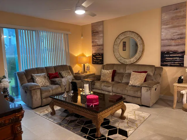 Residence photo 20