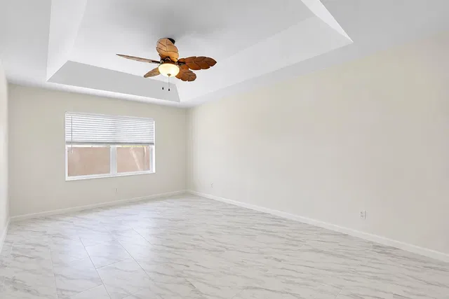 Residence photo 18