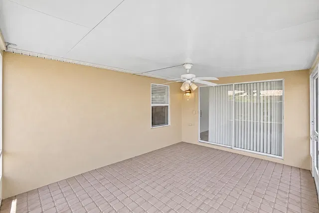 Residence photo 29
