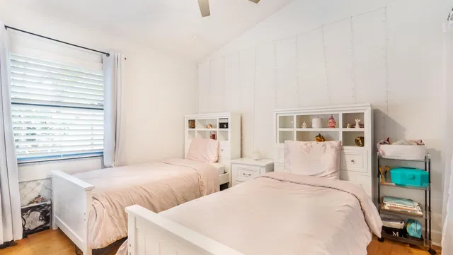 Residence photo 17