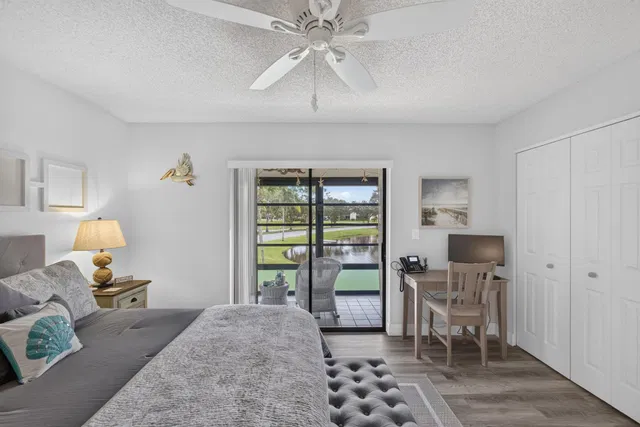 Unit 204 photo 15