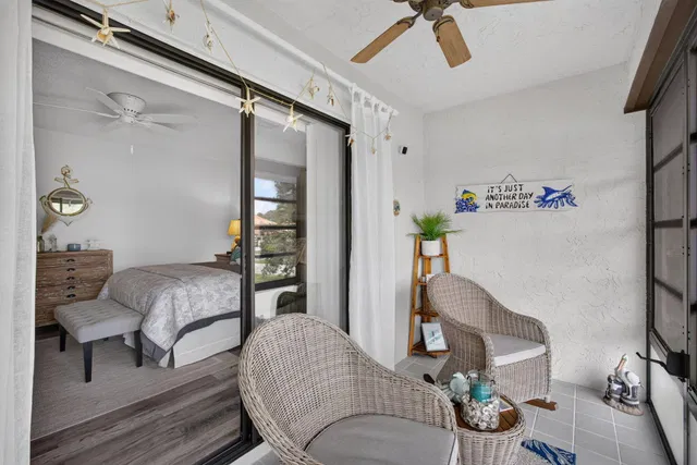 Unit 204 photo 20